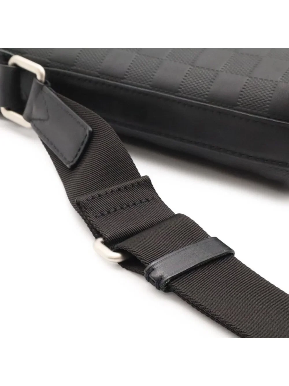 Louis Vuitton Damier Infini Discovery Messenger BB Shoulder Bag Crossbody Onyx